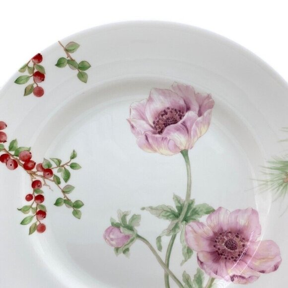 Lenox Holiday Winter Garden Anemone and Wintergreen Dinner Plate 11.25" White - Picture 4 of 10